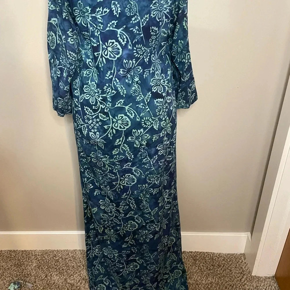 Soft Surroundings Green and Blue Floral Print Cold Shoulder Maxi Dress - Picture 12 of 15